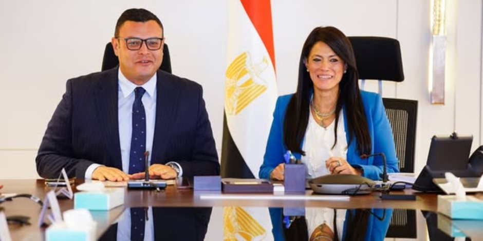 وزيرا التخطيط والإسكان يناقشان الموقف التنفيذي للمبادرة الرئاسية «حياة كريمة»