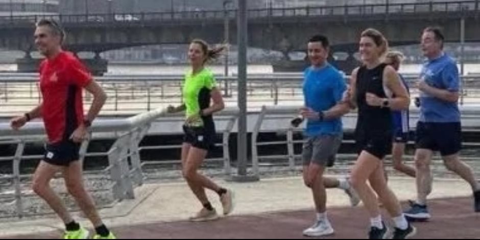 رئيسا وزراء هولندا وبلجيكا يتريضان على كورنيش النيل برفقة زوجاتهما