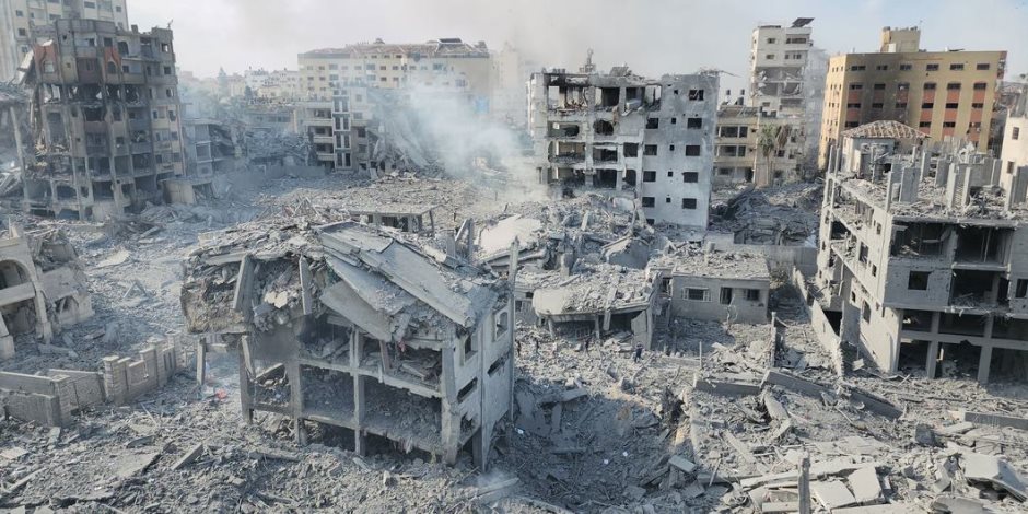 «الأونروا» تحذر : 75 ألف نازح في غزة يحتمون داخل مبانٍ متضررة و90% يعانون من سوء التغذية