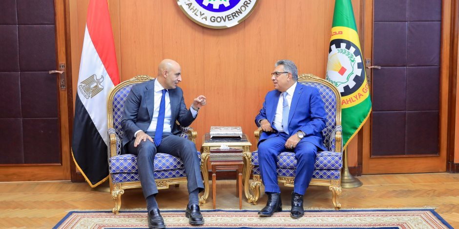 محافظ الدقهلية يستقبل وزير التربية والتعليم عقب جولته التفقدية بعددا من المدارس 