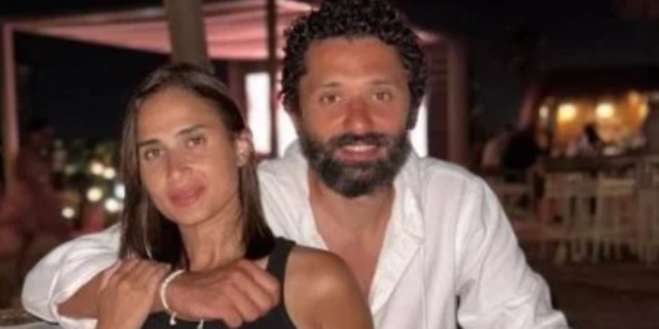 كريم محمود عبد العزيز وزوجته فى طريقهما للانفصال والمحاميان يتدخلان