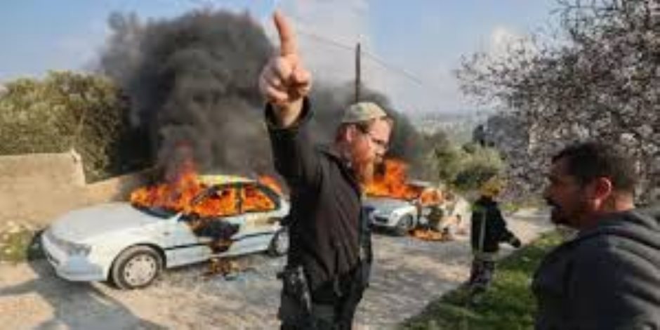 تصعيد شامل في الضفة الغربية: 766 اعتداءً واقتحامات وجرائم حرق ينفذها المستوطنون