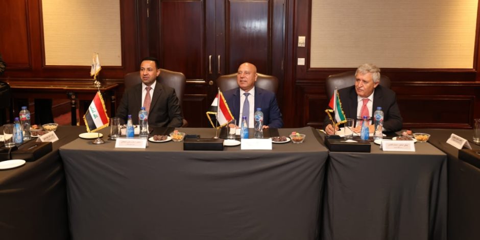 مذكرة تفاهم بين موانئ البحر الأحمر و"الجسر العربي" لإنشاء ترسانة لبناء وصيانة وإصلاح السفن بميناء سفاجا الكبير