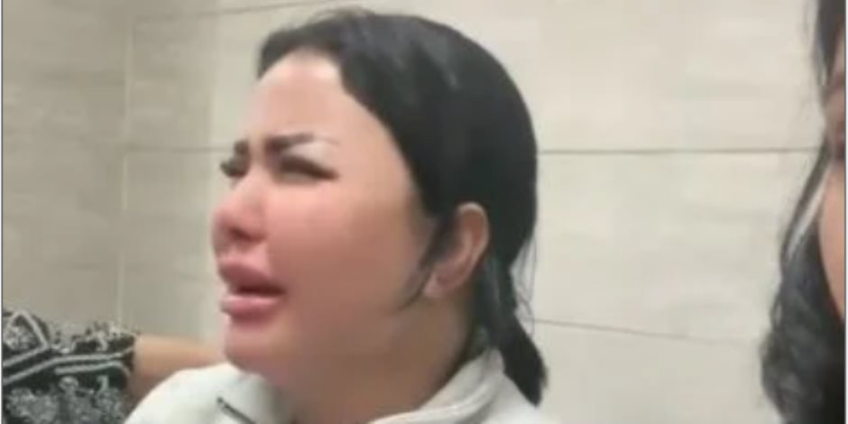 بعد سماع خبر وفاته.. زوجة إسماعيل الليثي تنهار: ابني توفى من سنة وجوزي النهارده.. صبرني يارب