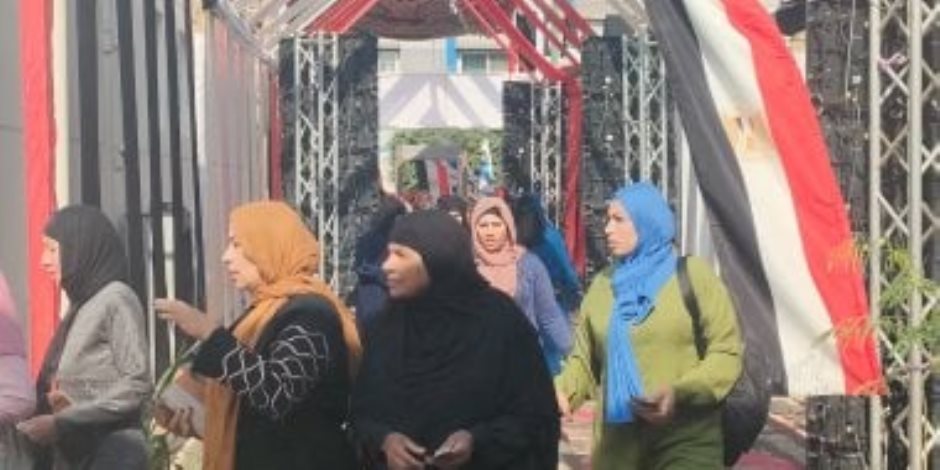 492 لجنة تستقبل الناخبين للإدلاء بأصواتهم بانتخابات النواب فى أسيوط.. فيديو