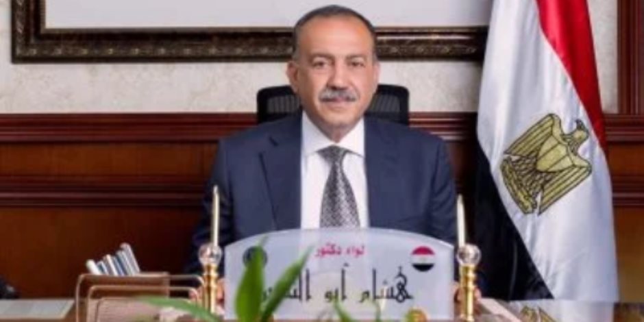 محافظ أسيوط: فتح جميع اللجان فd موعدها دون معوقات بأول أيام انتخابات النواب