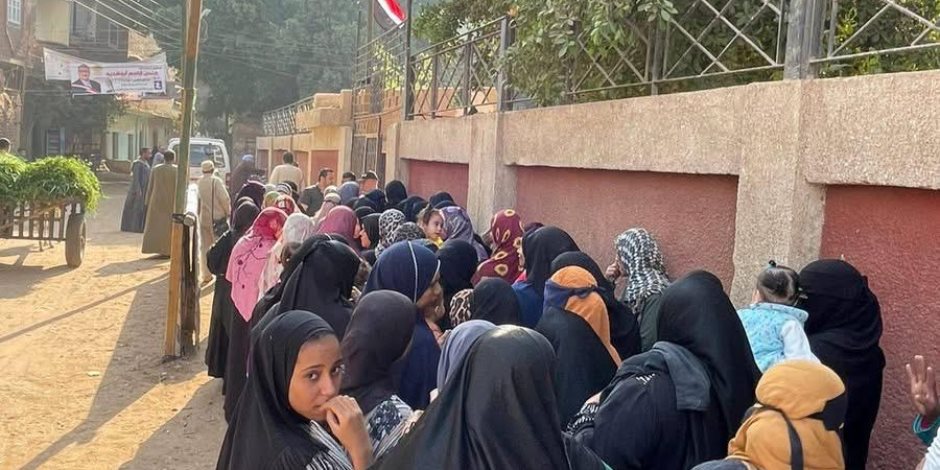 محافظ سوهاج: تفعيل غرف العمليات في جميع الوحدات المحلية والمراكز لتسهيل التواصل بين الغرف والهيئة الوطنية للانتخابات