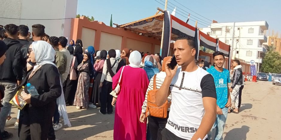 اقبال الشباب في الوادة الجديد على لجان الانتخابات مجلس النواب 