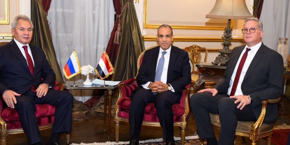 وزير الخارجية يستقبل سكرتير مجلس الأمن لروسيا الاتحادية