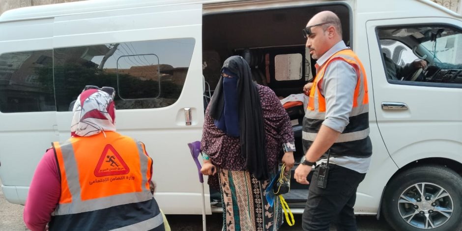 التضامن الاجتماعي: التدخل السريع ينقذ أسرة بلا مأوى في القاهرة .. وينقلها بشكل مؤقت لدار رعاية