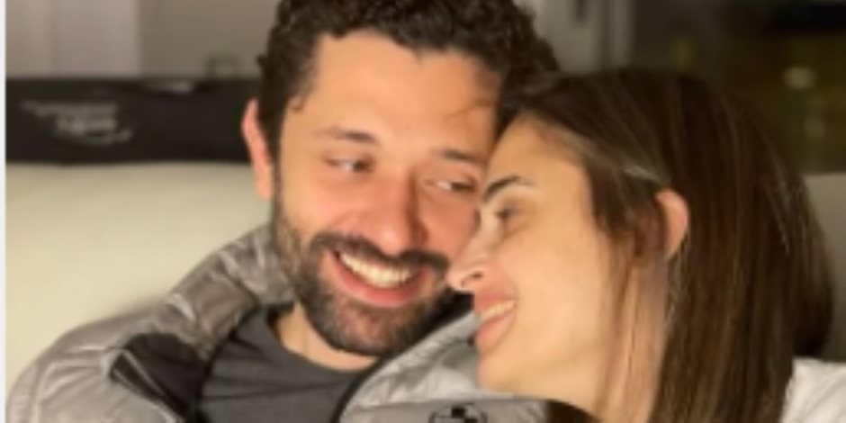 آن الرفاعي تحتفظ بصورها مع كريم محمود عبد العزيز رغم الطلاق