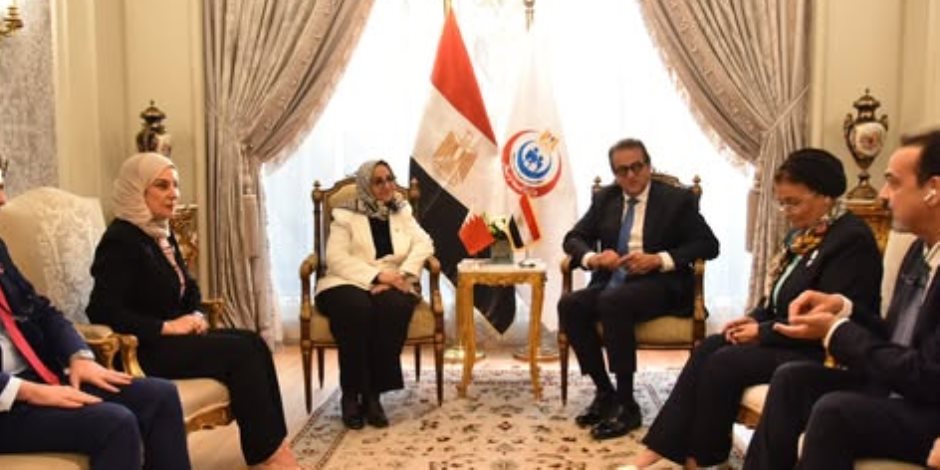  وزير الصحة يستقبل نظيره البحريني لتبادل الخبرات والتعاون في المجالات الصحية
