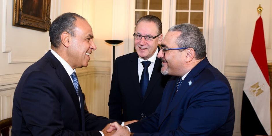 وزير الخارجية يستقبل مساعد سكرتير عام الأمم المتحدة ومنسق الأمم المتحدة للشؤون الإنسانية في الأراضي الفلسطينية