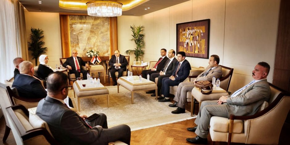 رئيس هيئة الدواء المصرية يستقبل وزير صحة العراق لتعزيز التعاون الدوائي المشترك