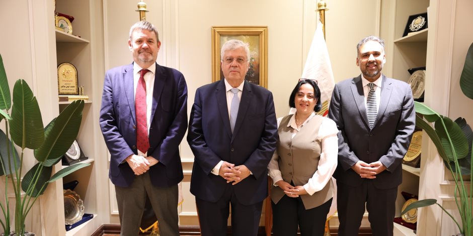 وزير التعليم العالي يبحث تعزيز التعاون الأكاديمي والعلمي مع المجلس الثقافي البريطاني