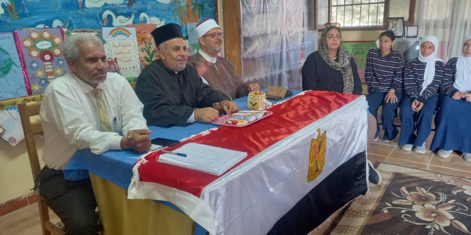 ضمن مبادرة «صحح مفاهيمك».. أوقاف الإسماعيلية تنظم ندوات توعوية بالمدارس حول "خطورة الرشوة"