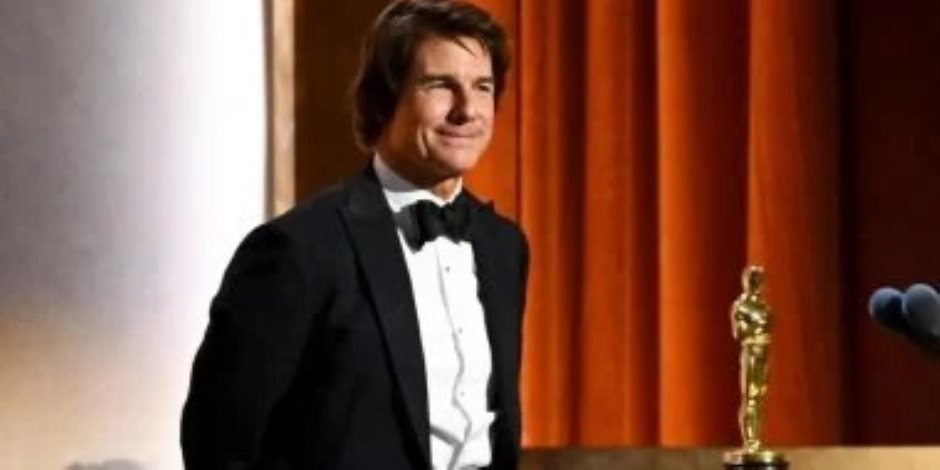 منذ ساعات .. توم كروز يتسلم الأوسكار الفخرية فى حفل جوائز الحكام