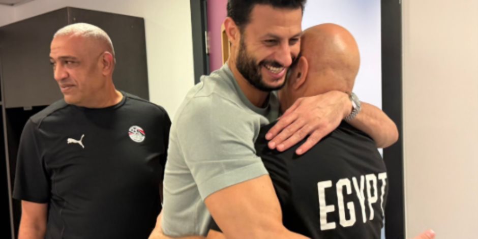 محمد الشناوى يعتذر لحسام حسن:"ما كنتش بعترض وكان نفسى أكمل الماتش"