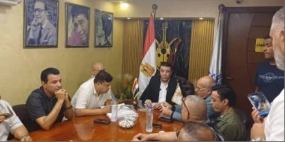 نقابة الموسيقيين على صفيح ساخن.. ومصطفى كامل يطالب بعقد جمعية عمومية