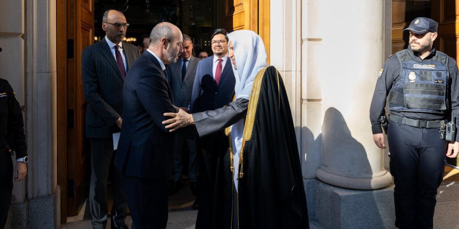 رئيس مجلس الشيوخ الإسباني يستقبل الأمين العام لرابطة العالم الإسلامي