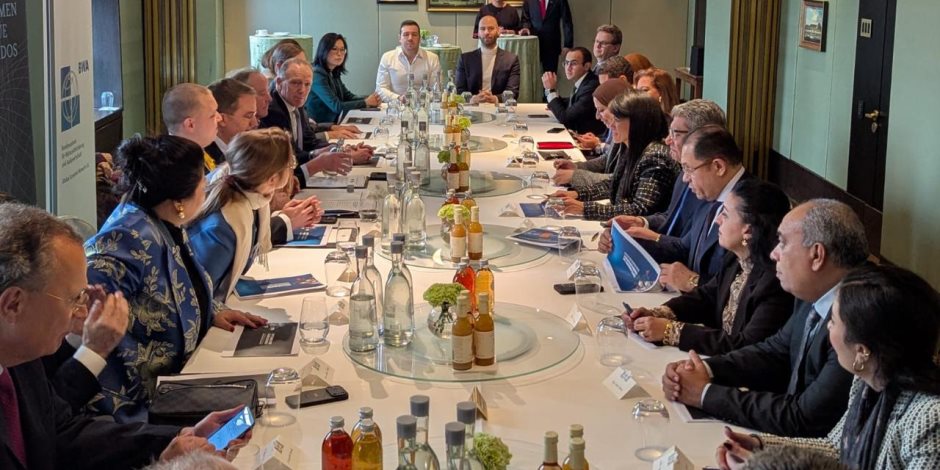 المشاط تعقد حوارًا مع القطاع الخاص والمستثمرين الألمان لعرض محاور «السردية الوطنية للتنمية الاقتصادية» والنموذج الاقتصادي الجديد لمصر وسياسات الإصلاح الاقتصادي والهيكلي لدعم النمو والتشغيل