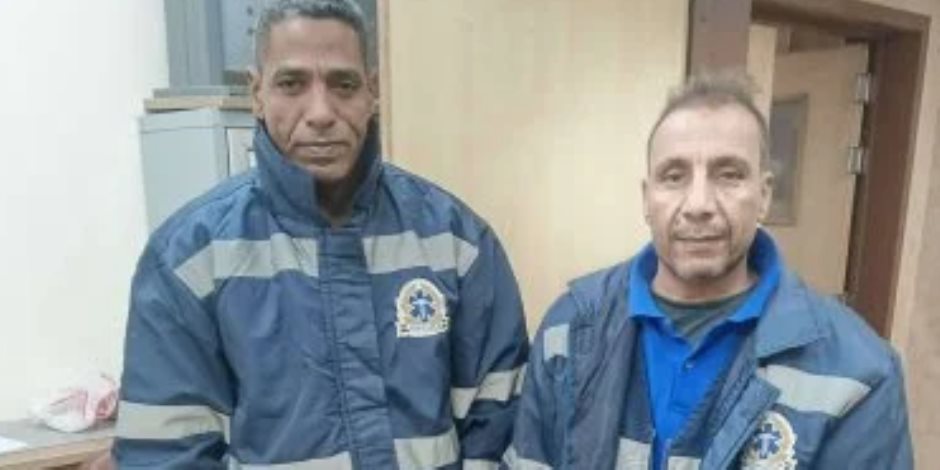 أمانة سائق ومسعف.. عثرا على مبلغ 50 ألف جنيه وسلماه للشرطة بقنا