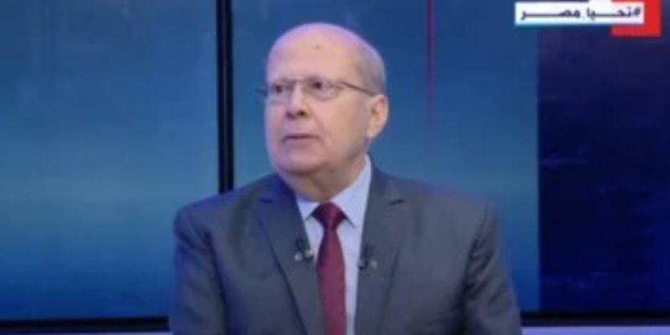 عبد الحليم قنديل: مقترح تجنيس سكان غزة "بالونة اختبار" لإخفاء الهدف الحقيقى