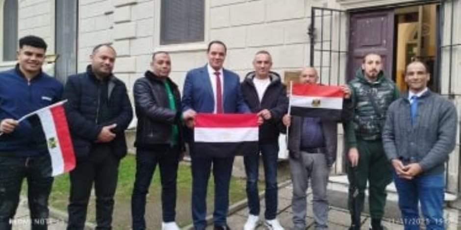 توافد كبير للناخبين بالمرحلة الثانية من انتخابات النواب فى روما (صور)