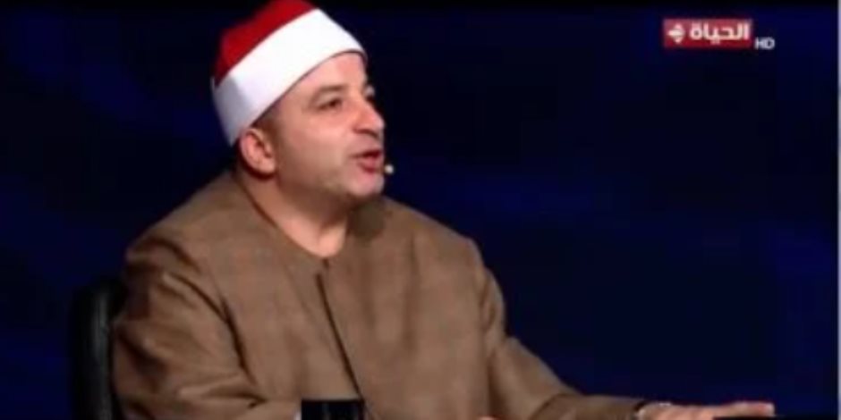 طه النعمانى يواسى المتسابق أحمد رشاد: فى فرص جاية كتير وأمل بدولة التلاوة