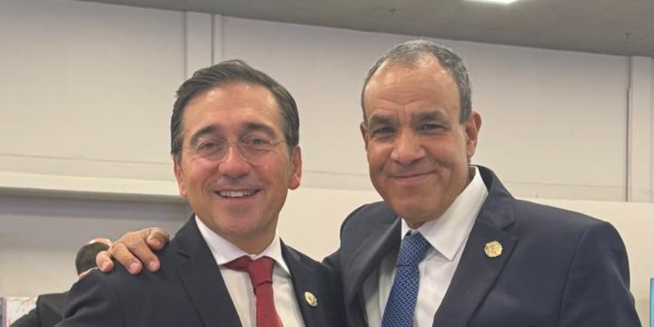 وزير الخارجية يلتقى مع نظيره الاسبانى على هامش أعمال قمة مجموعة العشرين