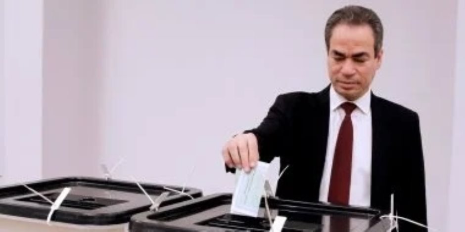 المسلمانى يدلى بصوته فى انتخابات مجلس النواب ويؤكد : المشاركة واجب وطنى ينبغي الحرص عليه