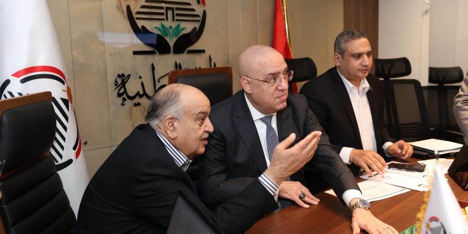 غرفة عمليات "الجبهة الوطنية" تتابع التصويت في انتخابات المرحلة الثانية لمجلس النواب 