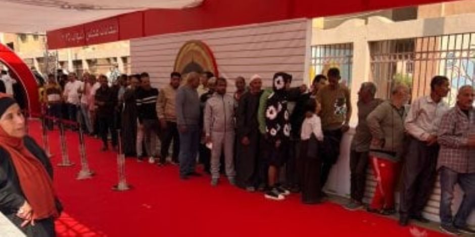 الشباب وكبار السن يتصدرون المشهد فى أول أيام المرحلة الثانية بانتخابات النواب