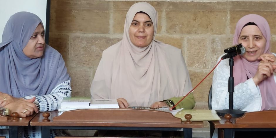 ملتقى المرأة الأسبوعي يناقش ضمانات استقرار الأسرة.. "المودة والرحمة" دستور الحياة الزوجية.. والتغافل عن الهفوات ضرورة لاستمرار الحياة