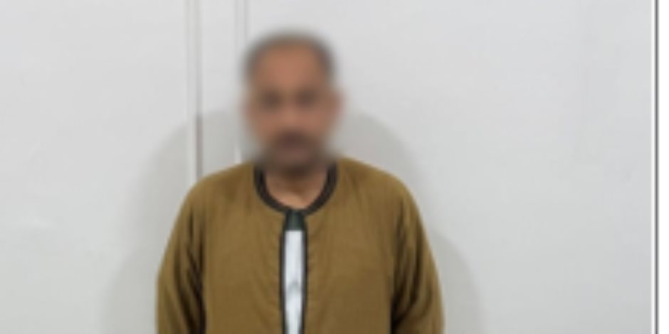 ضبط شخص بالمنوفية وبحوزته كوبونات سلع غذائية تمهيداً لتوزيعها على الناخبين