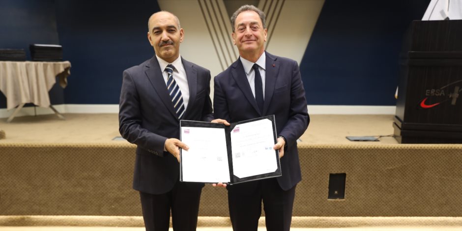 وكالة الفضاء المصرية تتسلم شهادتي الأيزو في احتفالية بحضور السفير الفرنسي 