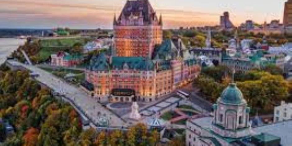 مقاطعة كيبيك الكندية تدرس قانونا يحظر الصلاة في الأماكن العامة والمؤسسات