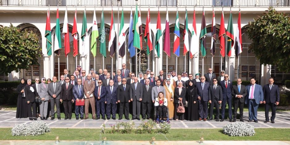 وزير العدل يشهد إنطلاق برنامج المؤتمر السنوي للاجتماع الواحد والعشرين لرؤساء إدارات وهيئات قضايا الدولة