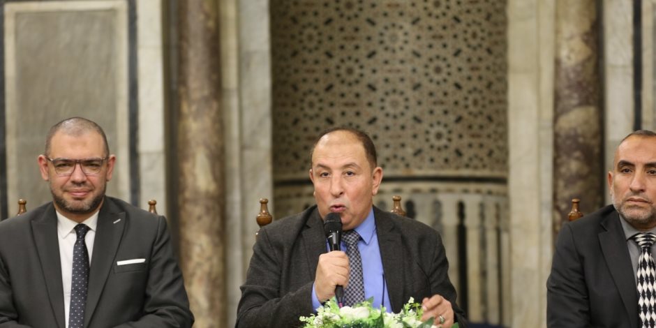 الملتقى الفقهي بالجامع الأزهر: الرضاع واجب شرعي وفطري وفوائده تتجاوز الطفل إلى الأم