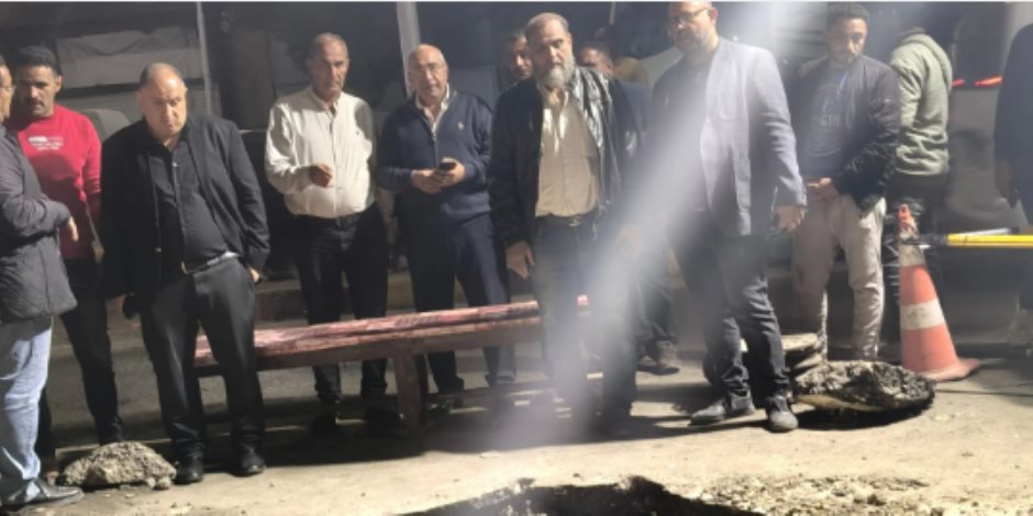 شركة المياة: كسر بخط مياه أمام مستشفى أم المصريين بالجيزة