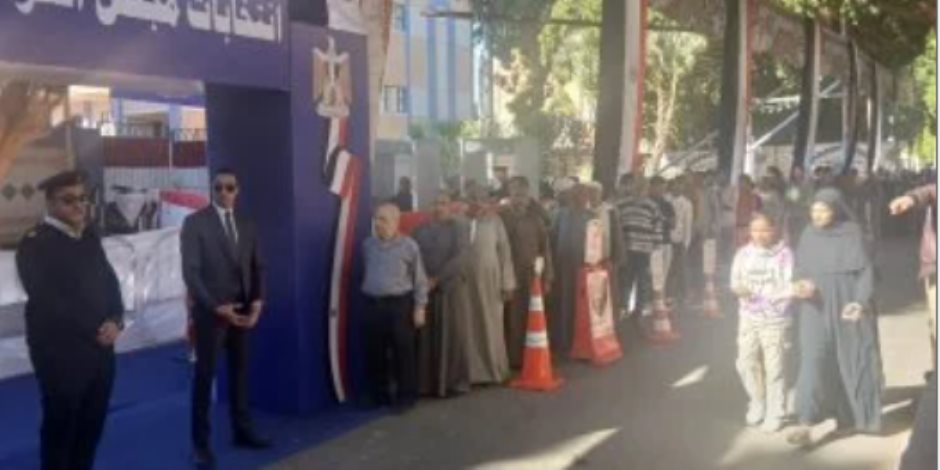  تقرير لإكسترا نيوز: الناخبون يشيدون بأجواء سير الانتخابات بالدوائر الملغاة (فيديو) 