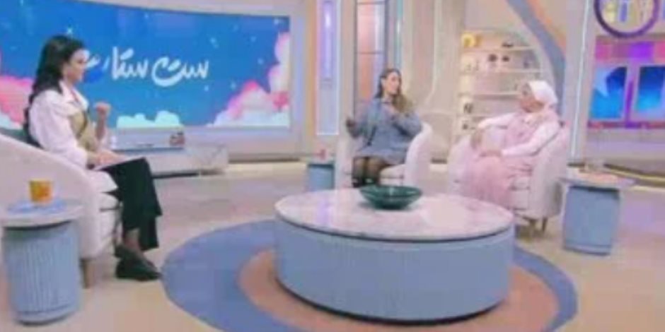 نادين عبد الغفار وصالحة المصري تكشفان كواليس معرض الأبد هو الآن بالأهرامات