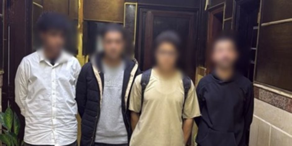 ضبط 4 أشخاص بتوزيع كروت دعاية مقابل مبالغ مالية على ناخبين في إمبابة