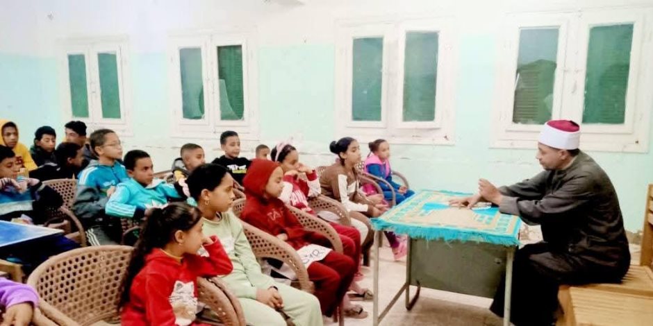 ضمن مبادرة «صحح مفاهيمك».. أوقاف الوادي الجديد تُنظّم ندوات توعوية حول توقير كبار السن وإكرامهم