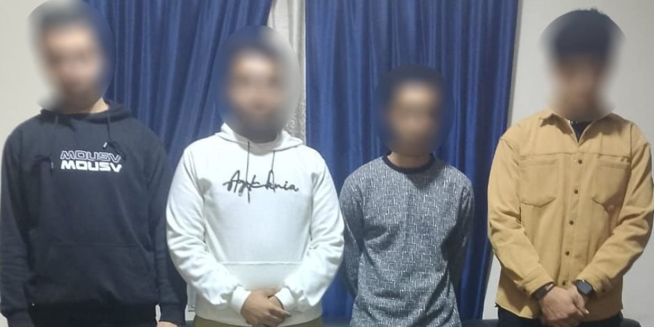 القبض على 4 بمحيط دائرة انتخابية فى ساقلته بسوهاج بحوزتهم بطاقات ناخبين ومبالغ مالية