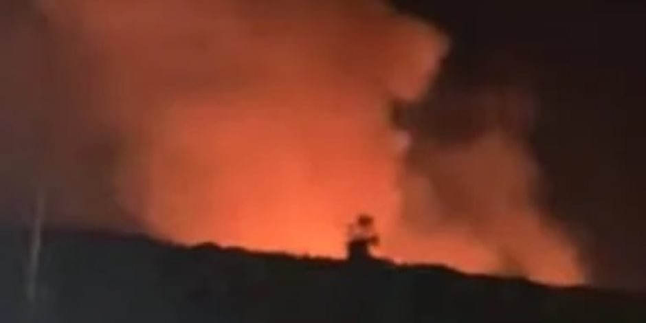 حدث مساء اليوم .. نشوب حريق فى زراعات هيش تابعة للغابة الشجرية شمال الغردقة