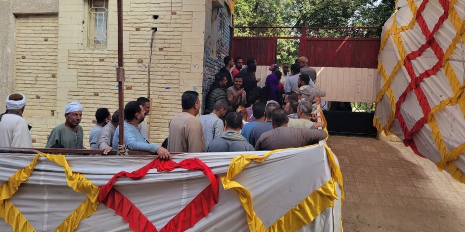 الائتلاف المصري لحقوق الإنسان يرصد مؤشرات اليوم الانتخابي: إقبال مرتفع بالقرى واستمرار محدود للدعاية المخالفة