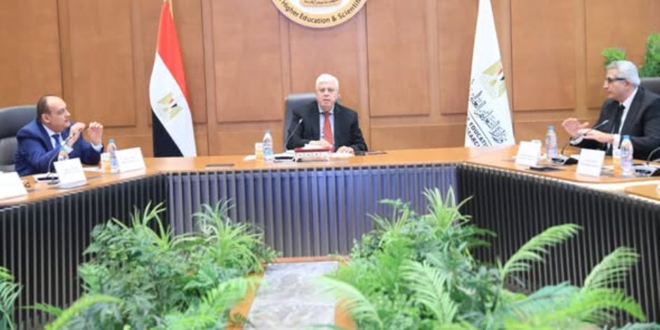 وزير التعليم العالي: الرئيس السيسي يولي اهتمامًا خاصًّا بالبعثات لتعزيز قدرات التعليم والبحث العلمي