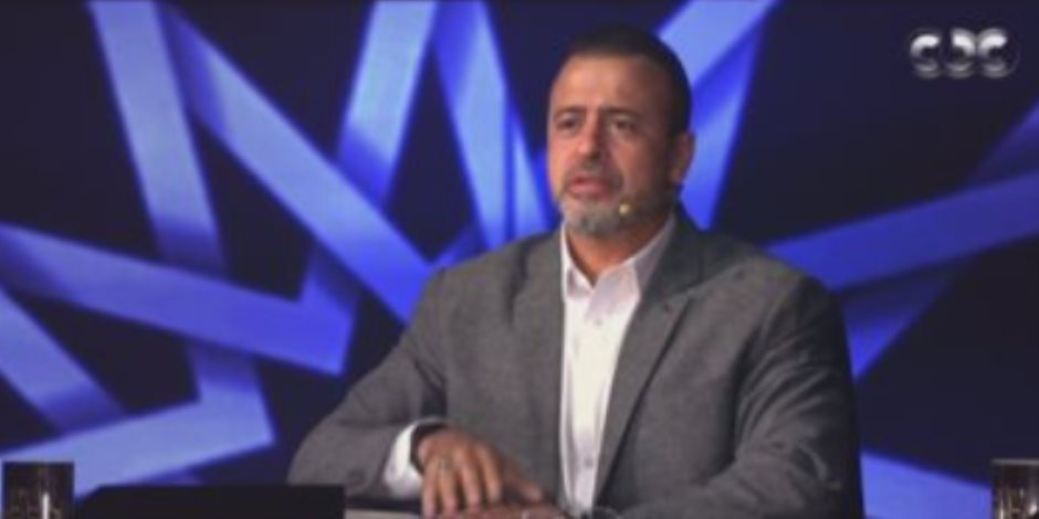 دولة التلاوة.. مصطفى حسنى: الدعاء للوطن عبادة والأمان تبنى عليه الحضارة