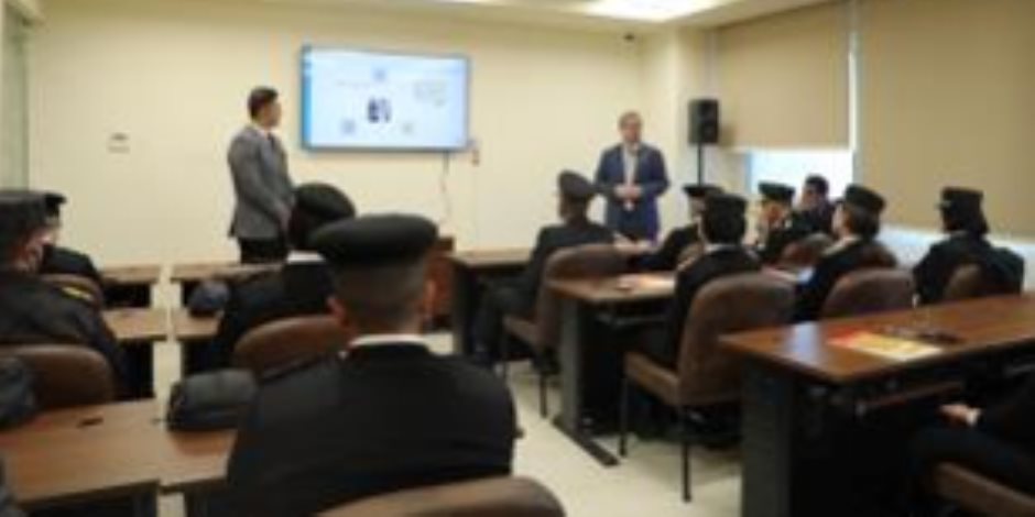أكاديمية الشرطة تعقد دورة تدريبية للكوادر الأمنية بوزارة الداخلية بالتنسيق مع اللجنة الدولية للصليب الأحمر